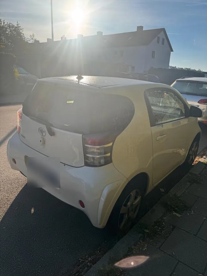 Toyota Iq