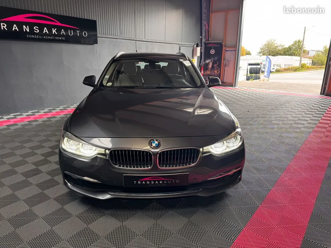 BMW 3 Series 2016 photo 2