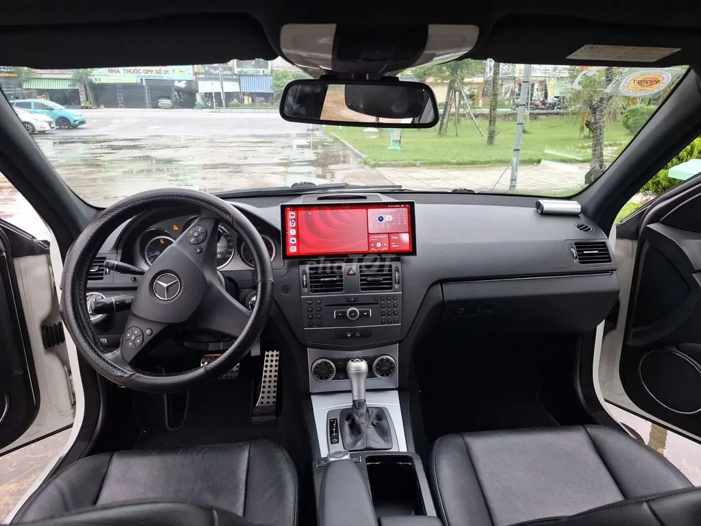 Mercedes-Benz C-Class 2011 photo 5