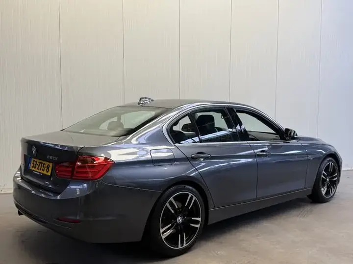 BMW 3Serie 2013 photo 2