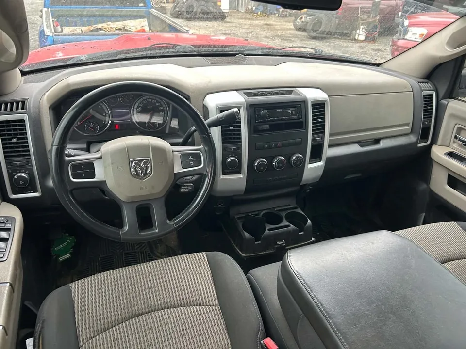 Dodge Ram 1500 2011 photo 5