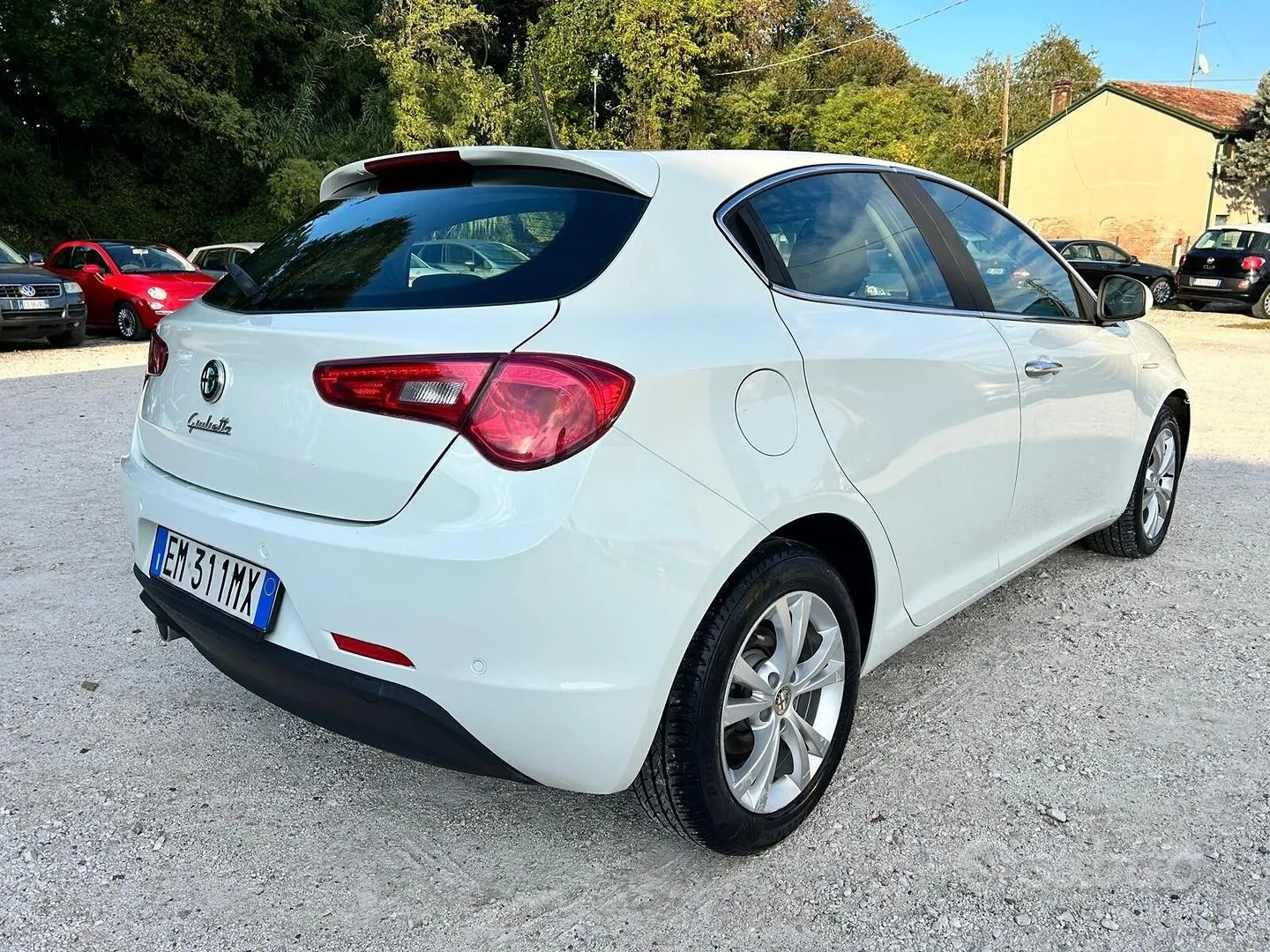 Alfa Romeo Giulietta 2012 photo 5