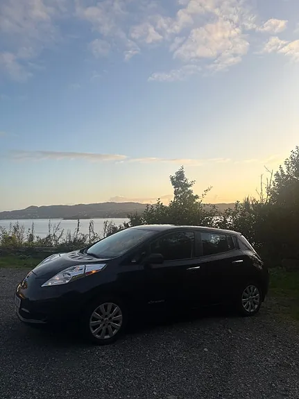 Nissan Leaf 2015 photo 3