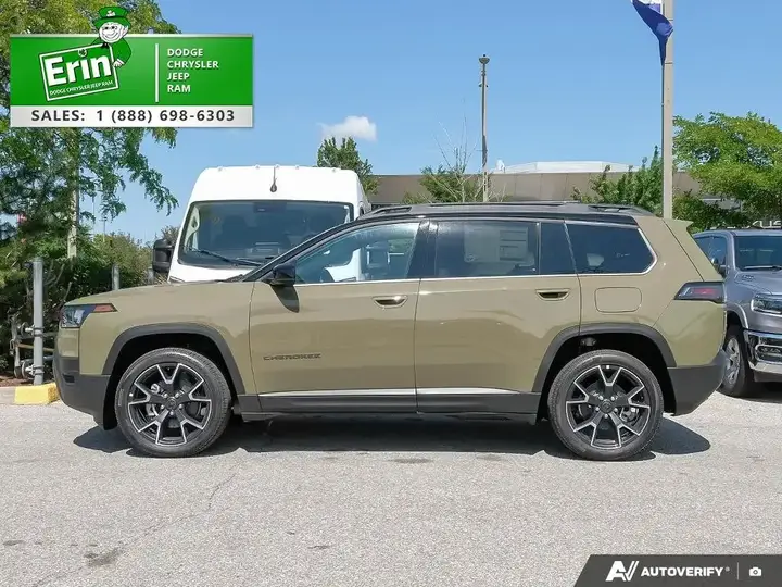 Jeep Cherokee 2026 photo 3