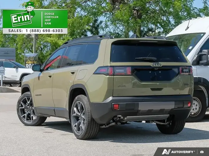 Jeep Cherokee 2026 photo 4