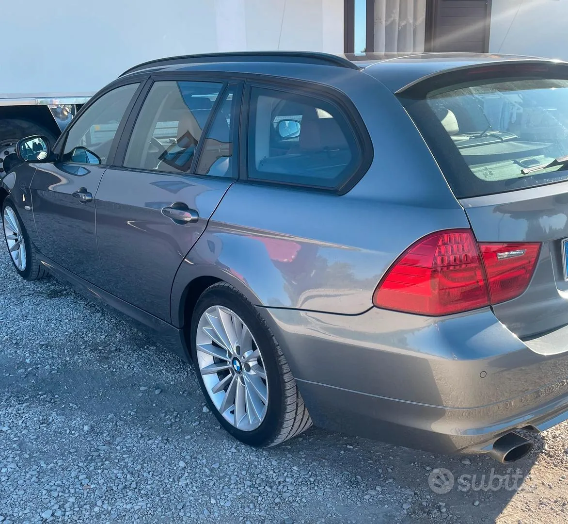 BMW 320D 2011 photo 5