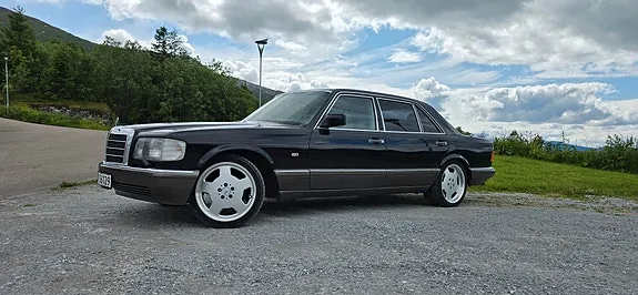 Mercedes-Benz 560 Sel 1988 photo 2