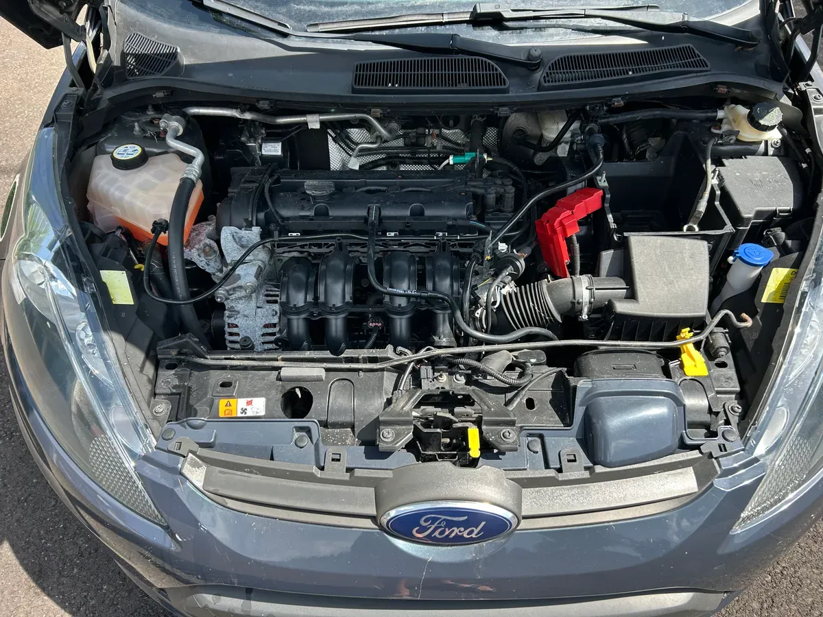 Ford Fiesta 2012 photo 3