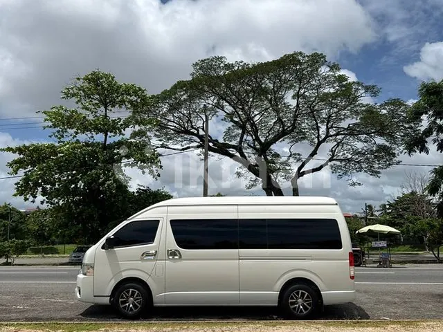 Toyota Hiace High Roof 2026 photo 5