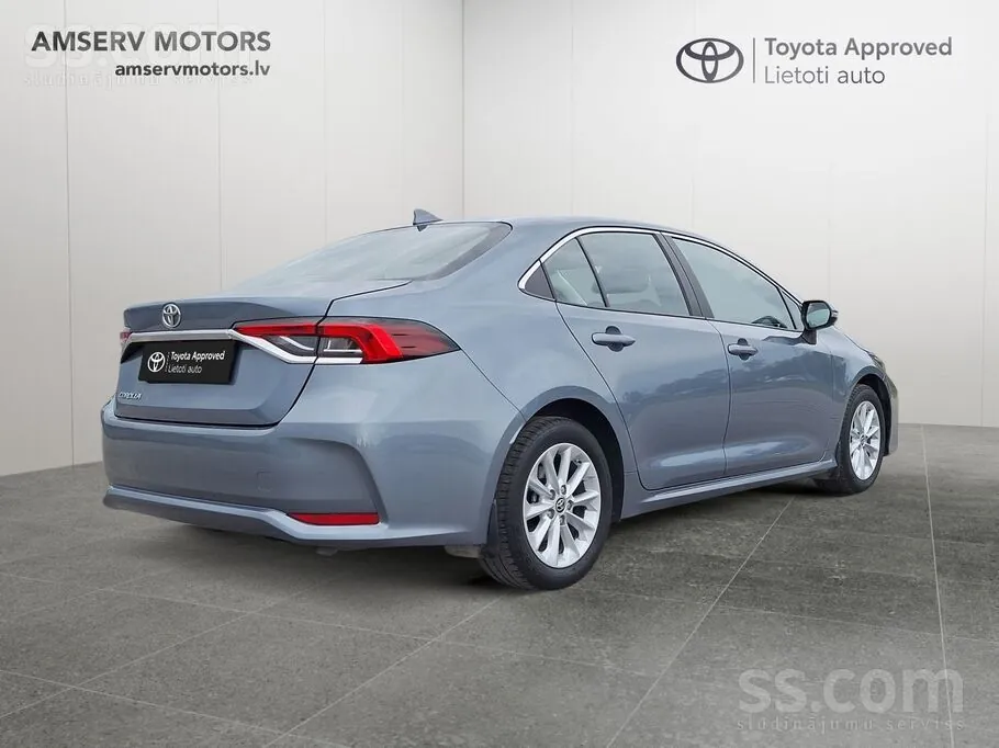 Toyota Corolla 2023 photo 2
