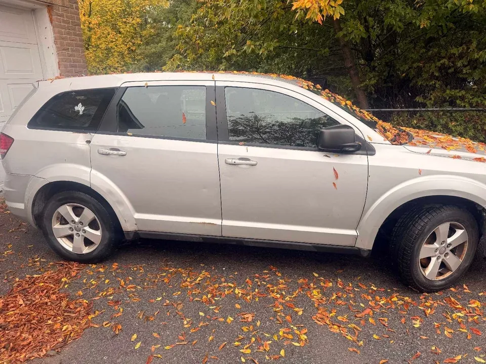 Dodge Journey 2013 photo 2