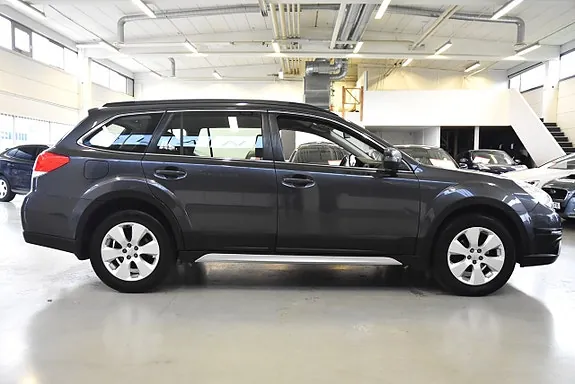 Subaru Outback 2012 photo 3