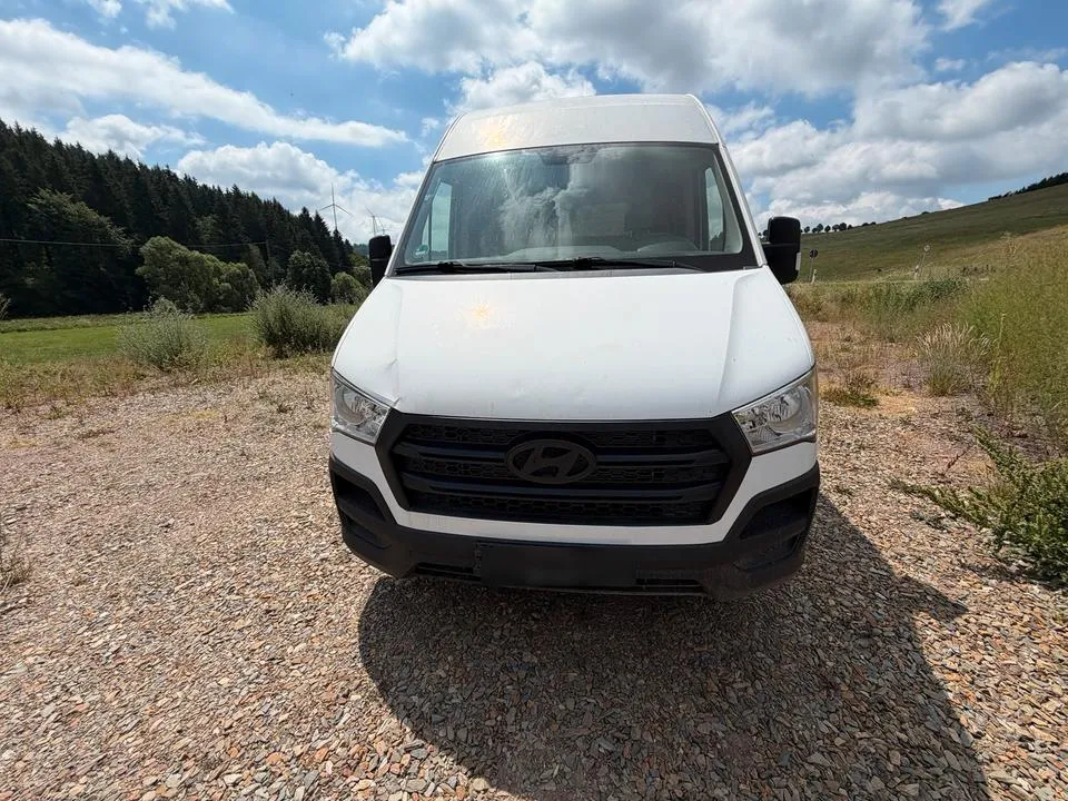 Hyundai H350