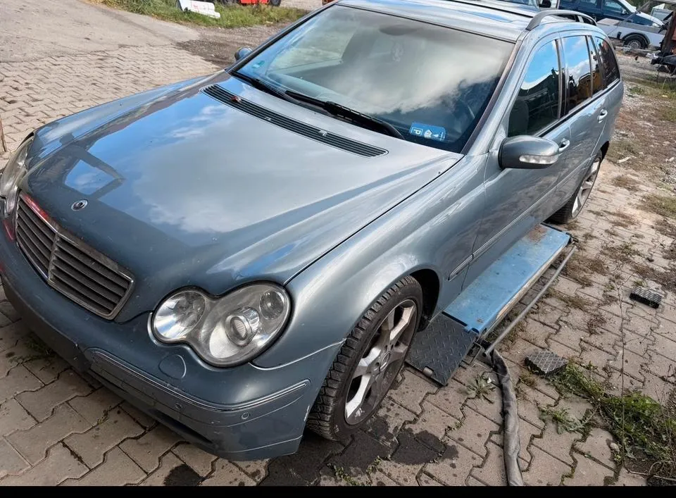 Mercedes-Benz W203