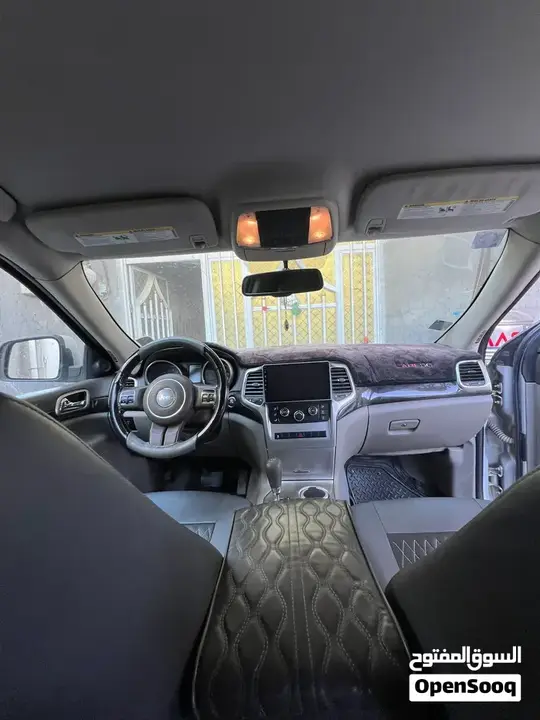Jeep Grand Cherokee 2012 photo 4