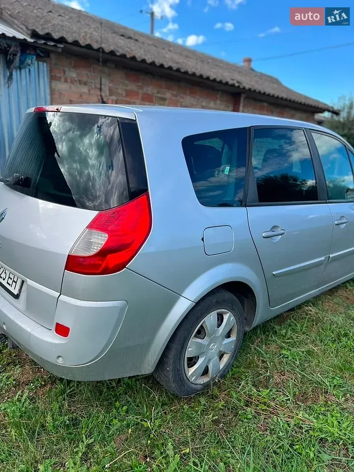 Renault Grand Scenic 2008 photo 2