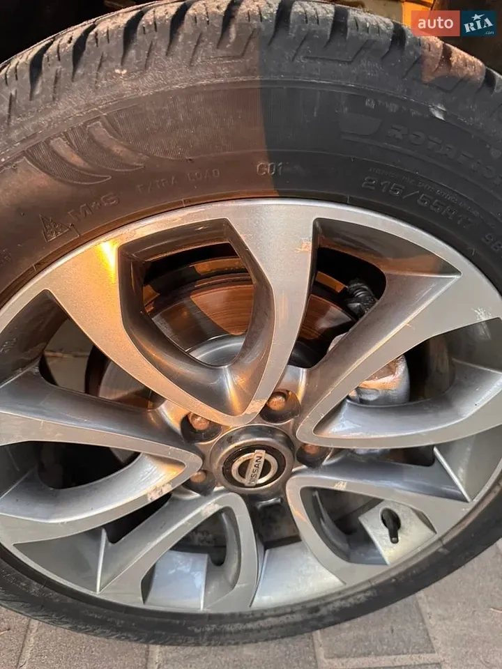 Nissan Juke 2019 photo 2