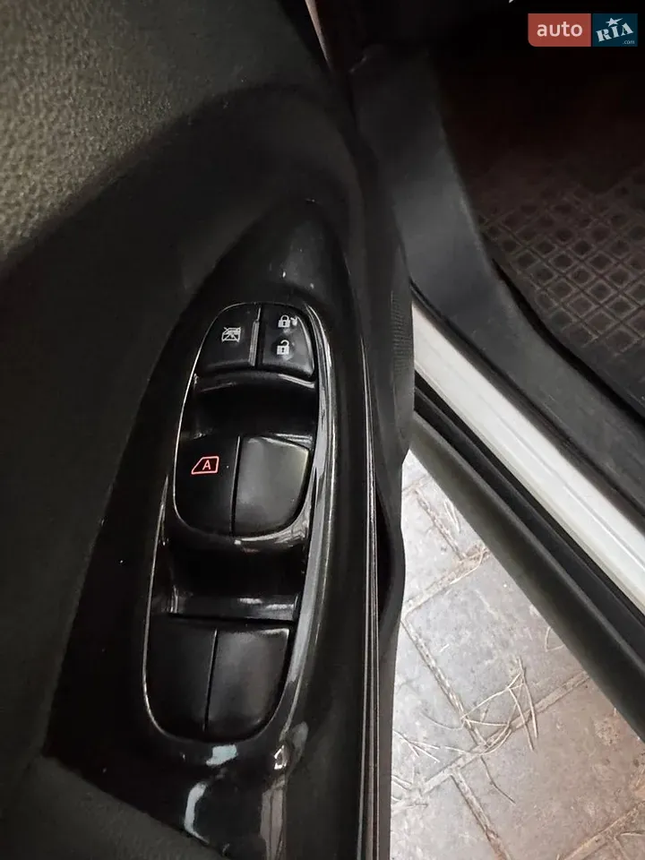 Nissan Juke 2019 photo 4