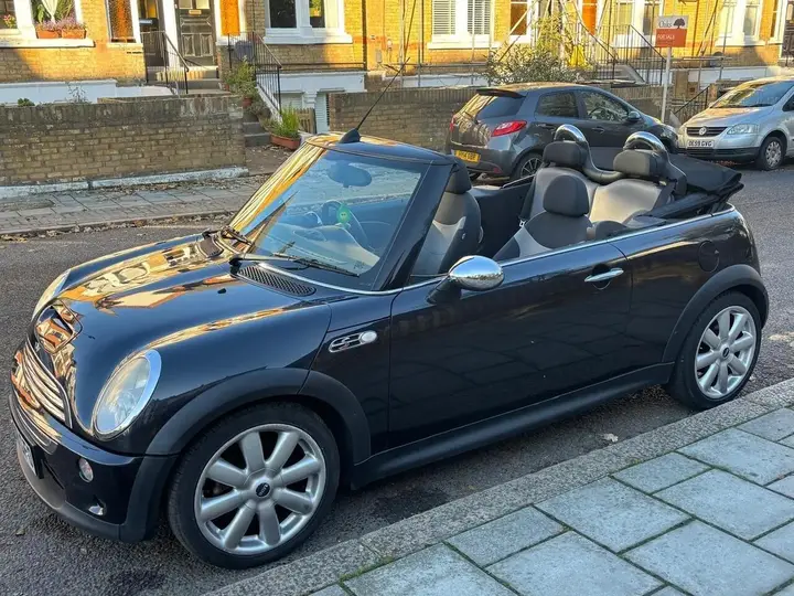 Mini Convertible 2008 photo 2