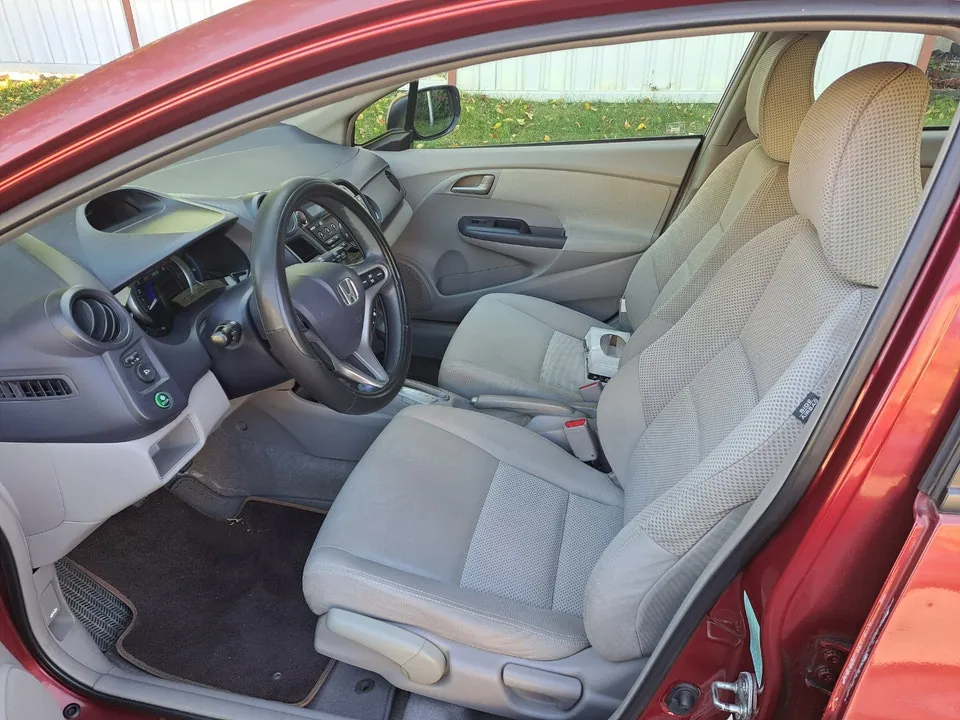 Honda Insight 2010 photo 3