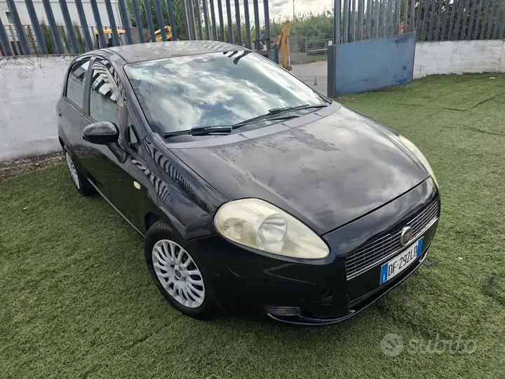 Fiat Grande Punto 2007 photo 3