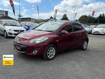 Mazda Demio 2013 photo 4