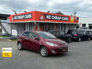 Mazda Demio 2013 photo 2
