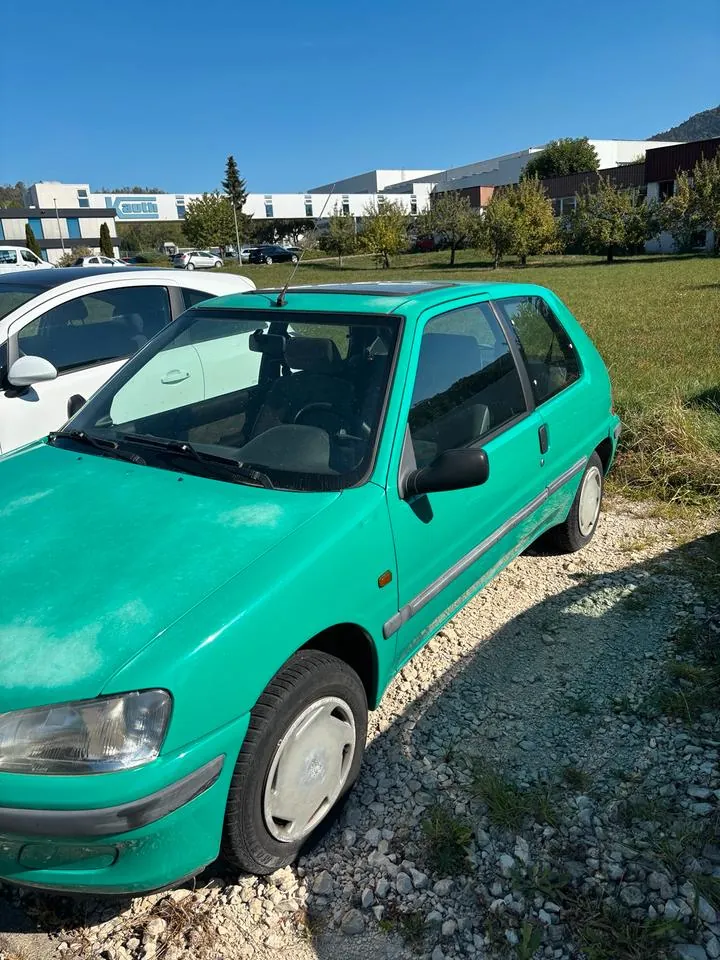 Peugeot 106