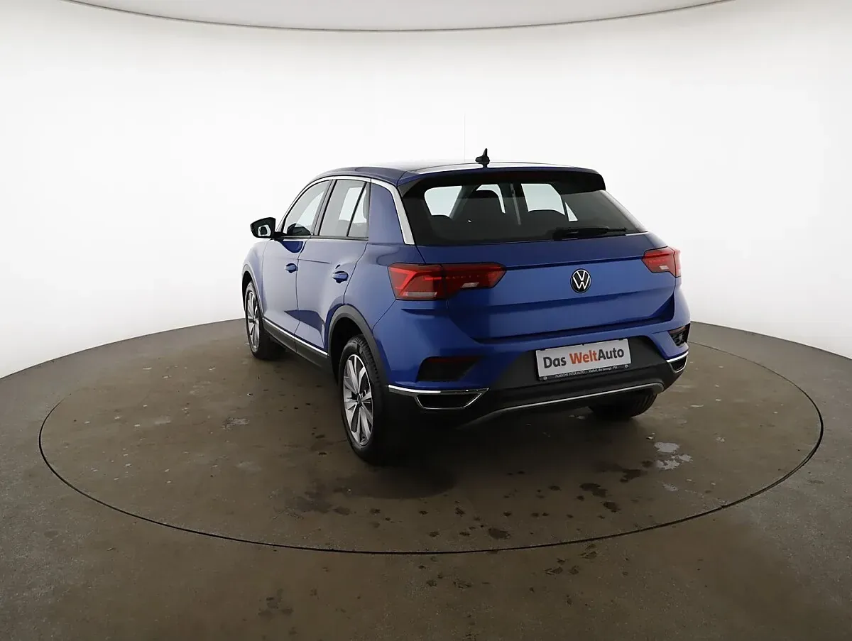 Volkswagen T-Roc 2021 photo 2