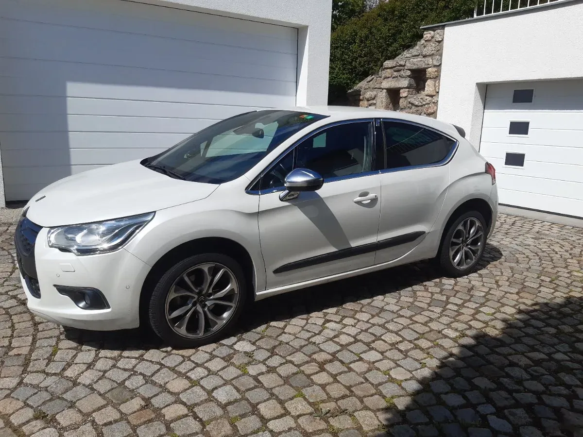 Citroen Ds4 2012 photo 3