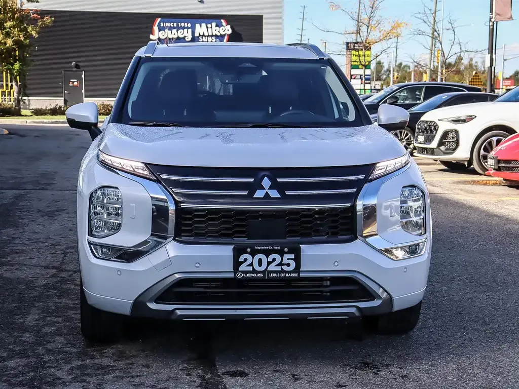 Mitsubishi Outlander 2025 photo 3