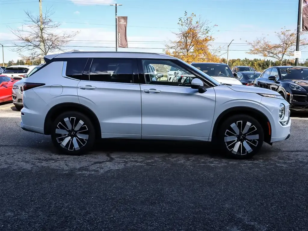Mitsubishi Outlander 2025 photo 4