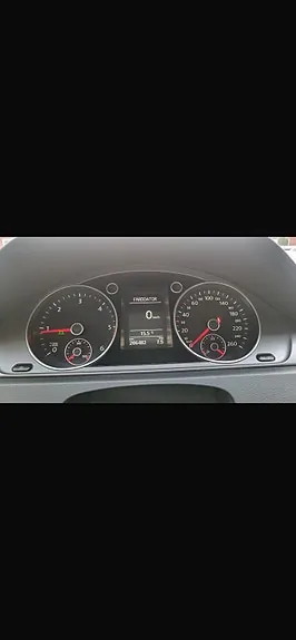 Volkswagen Passat 2012 photo 5