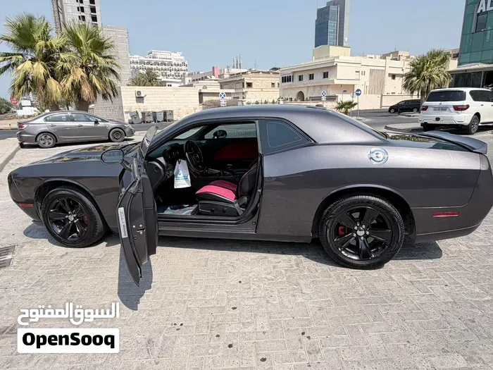 Dodge Challenger 2019 photo 2