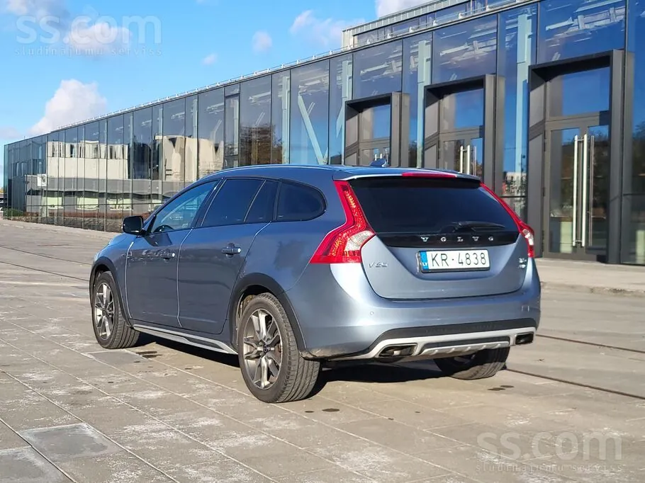 Volvo V60 2017 photo 3