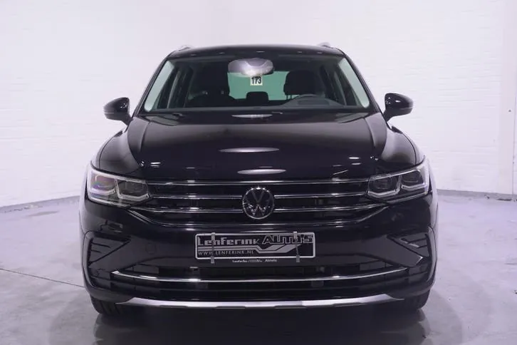 Volkswagen Tiguan 2022 photo 2