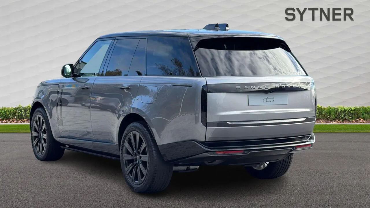 Land Rover Range Rover 2026 photo 2