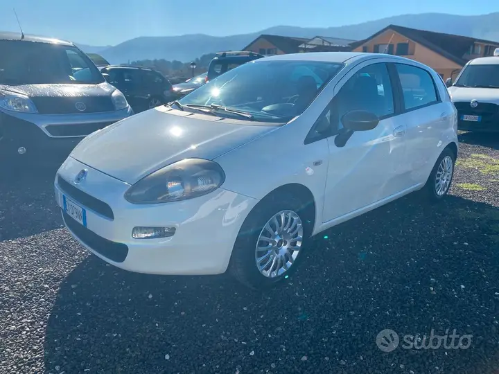Fiat Punto 2014 photo 2