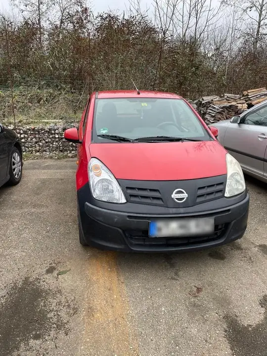 Nissan Pixo