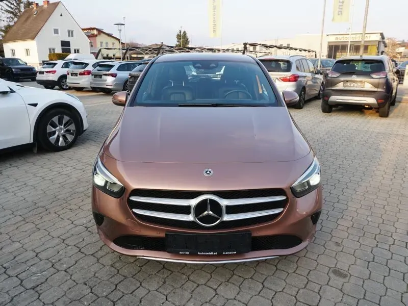 Mercedes-Benz B-Class 2022 photo 2
