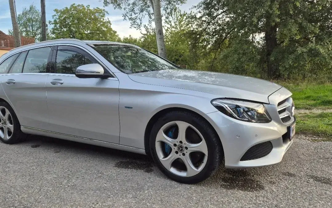 Mercedes-Benz C-Class 2017 photo 2