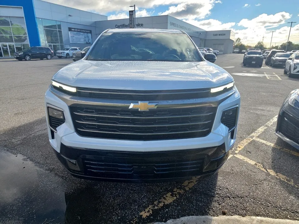 Chevrolet Traverse 2027 photo 2