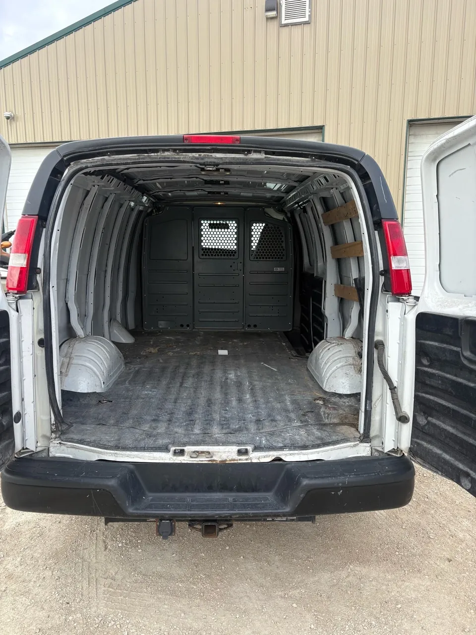 Chevrolet Express 2018 photo 3