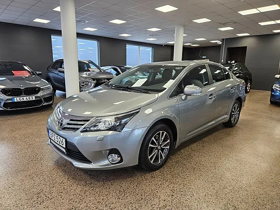 Toyota Avensis 2015 photo 3
