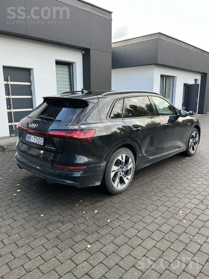 Audi E-Tron 2020 photo 4