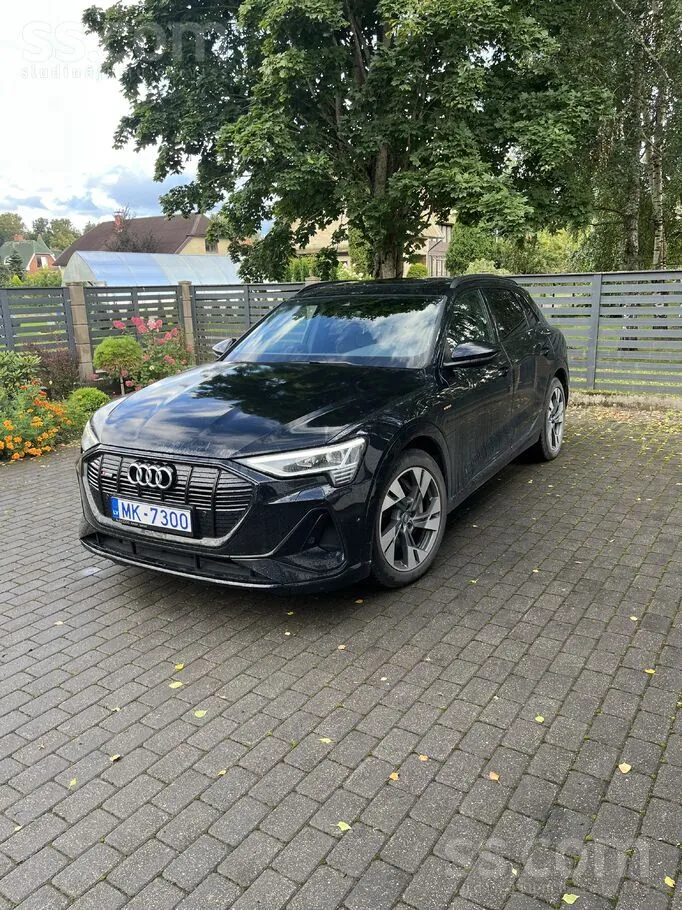 Audi E-Tron