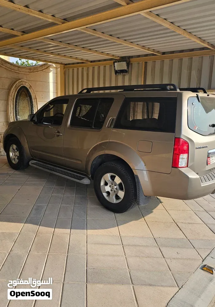 Nissan Pathfinder 2009 photo 2