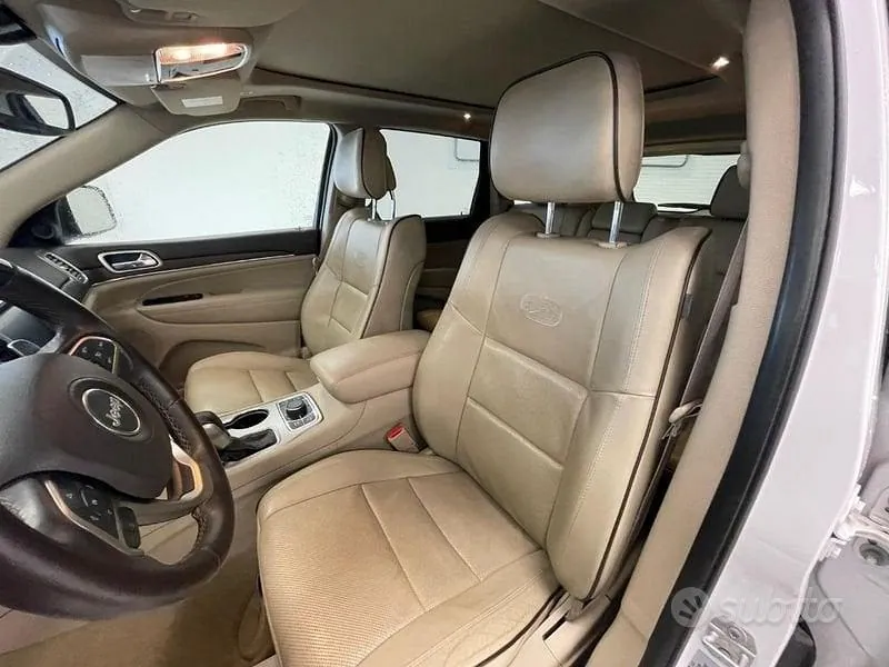 Jeep Grand Cherokee 2017 photo 4