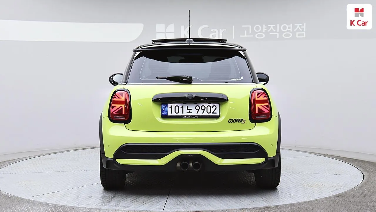 Mini Cooper (3Rd Gen F/L) 2024 photo 3
