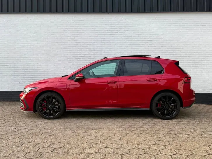Volkswagen Golf 2021 photo 2